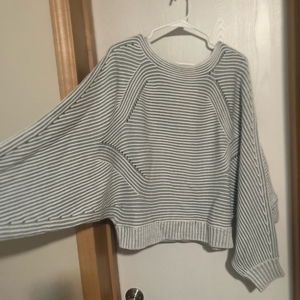 Long sleeve sweater